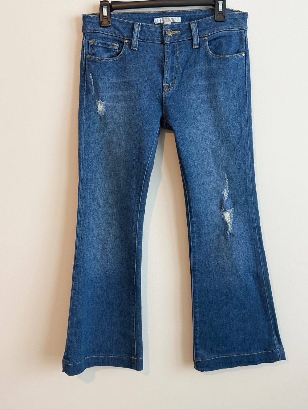 Boston Proper Flare Leg Distressed Denim Jeans Women’s Size 4 Blue Stretch - Picture 2 of 7